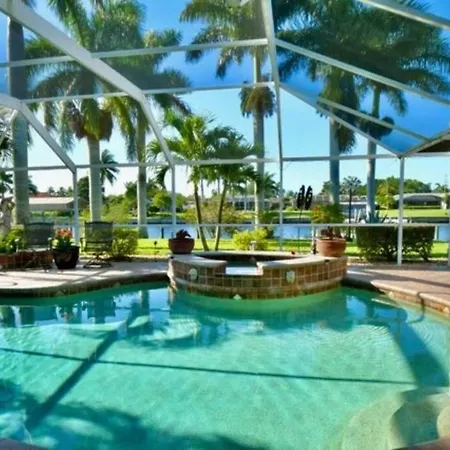 Stunning Waterfront 3Br Home-Heated Pool And Spa!